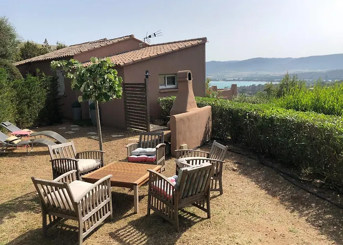 Residence Bellavista A Santa Giulia, Proche De La Plage Et Vue Mer